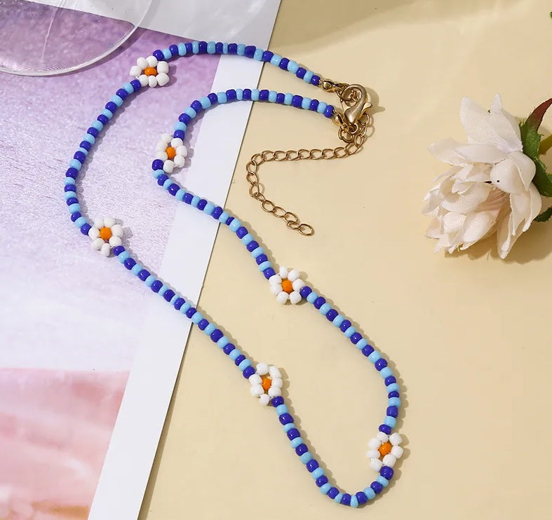 Daisy Seed Beaded Necklace
