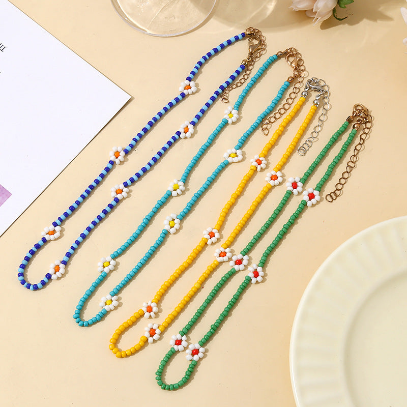 Daisy Seed Beaded Necklace